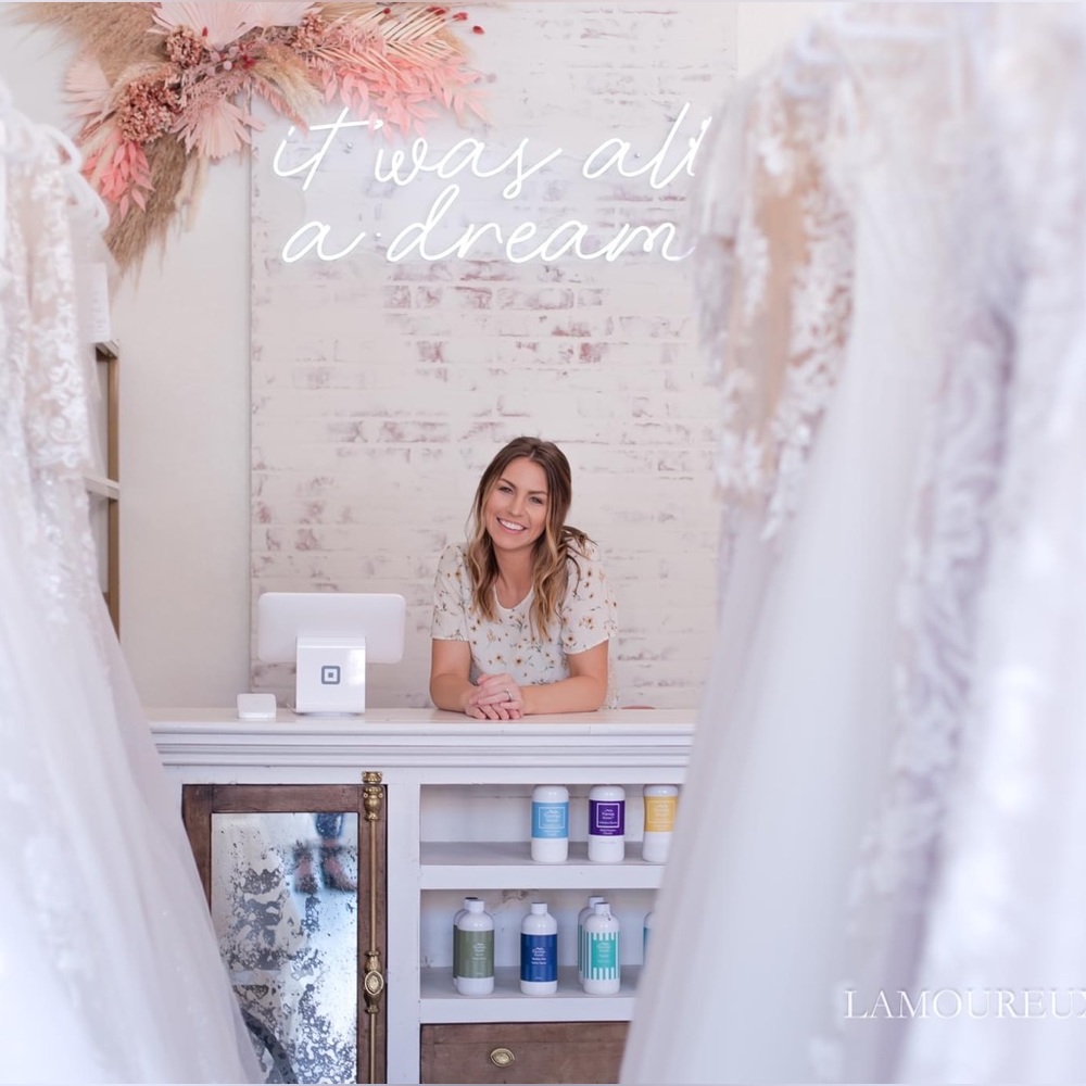 Meet your Posher, Ashley